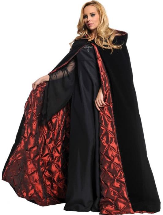 Черный плащ Вампирши