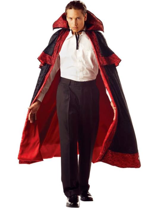 Черно - красная мантия